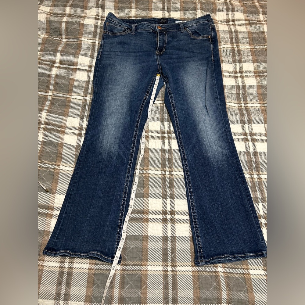 Virgo Dark Blue Flare Jeans